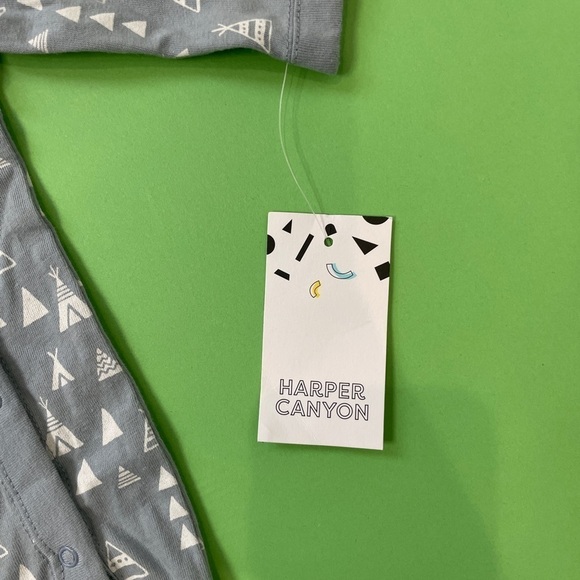 Harper Canyon Tent Print Gray Footies - Picture 6 of 7